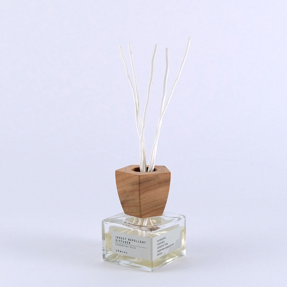 エッセンシャルオイルを使った虫除けディフューザー(2種類)