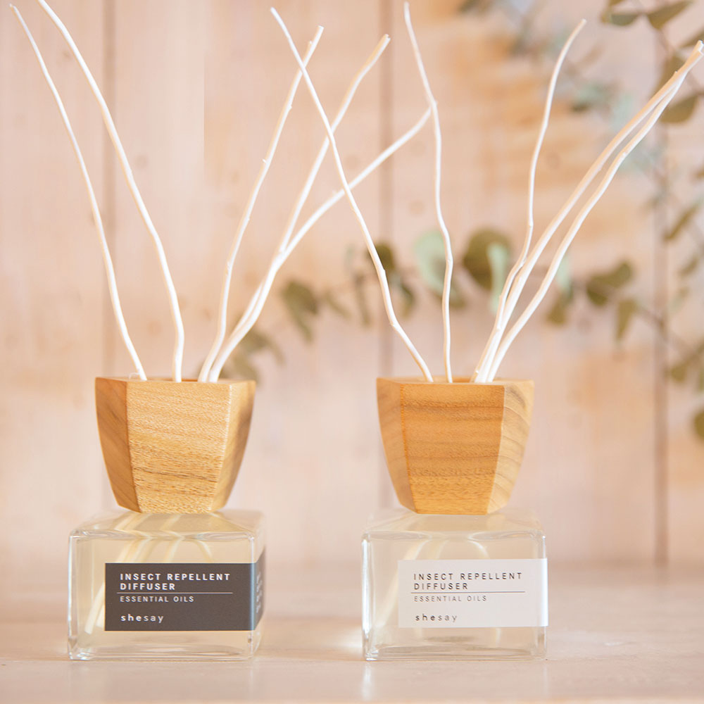 エッセンシャルオイルを使った虫除けディフューザー(2種類)