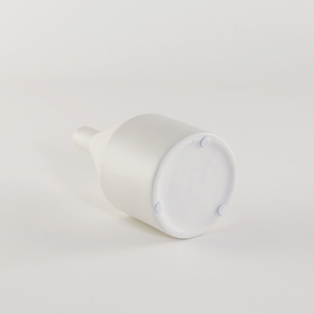 マットな質感の磁器製フラワーベース　チムニー（2サイズ）