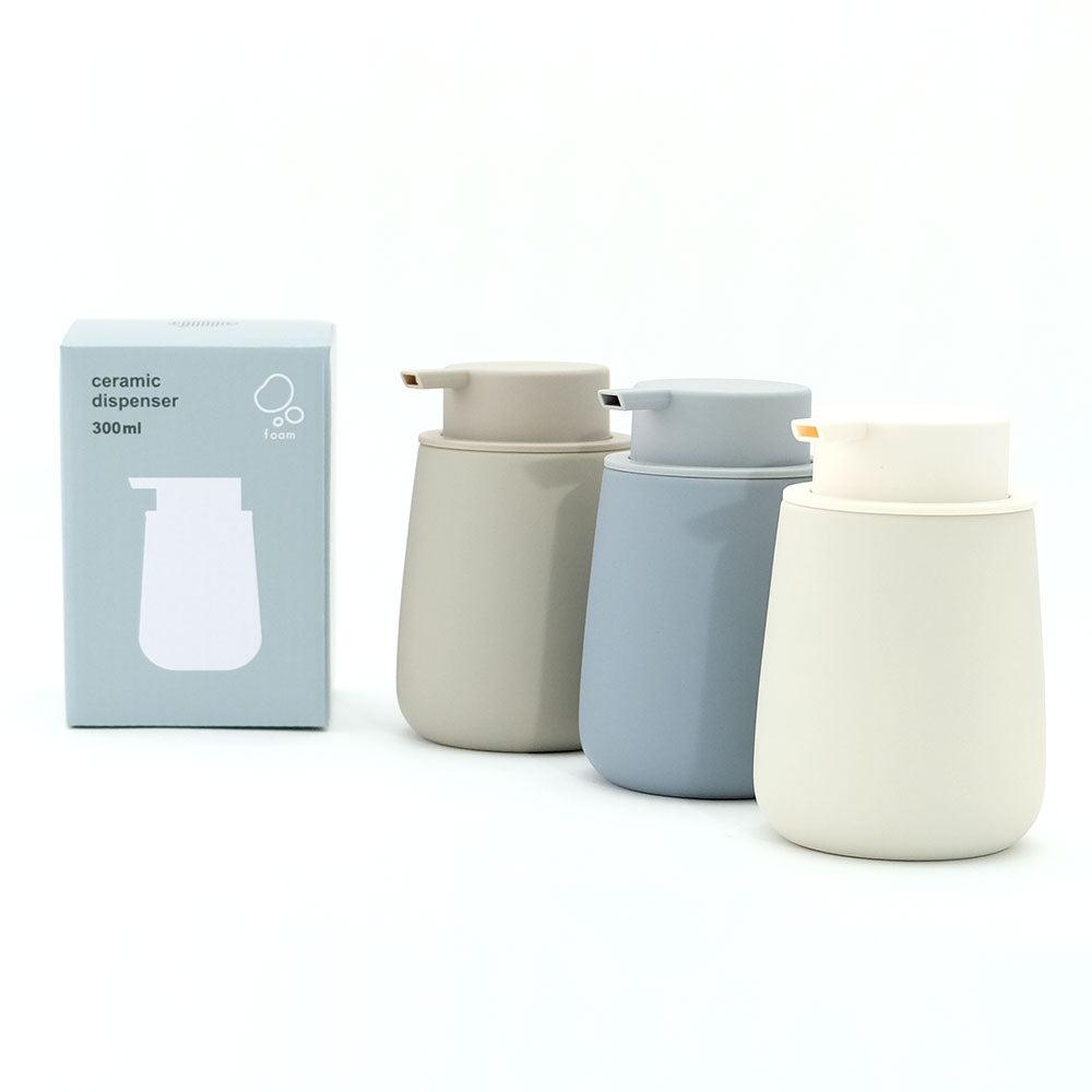 マットな質感のソープディスペンサー 泡タイプ