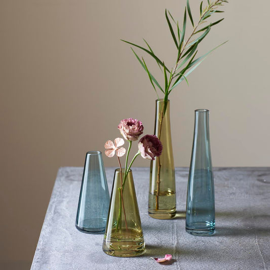 カラーガラスのフラワーベース コーン（2色）