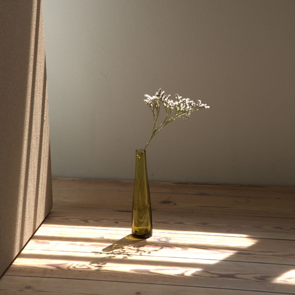 カラーガラスのフラワーベース コーン（2色）