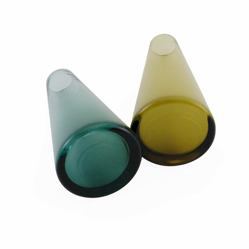 カラーガラスのフラワーベース コーン（2色）