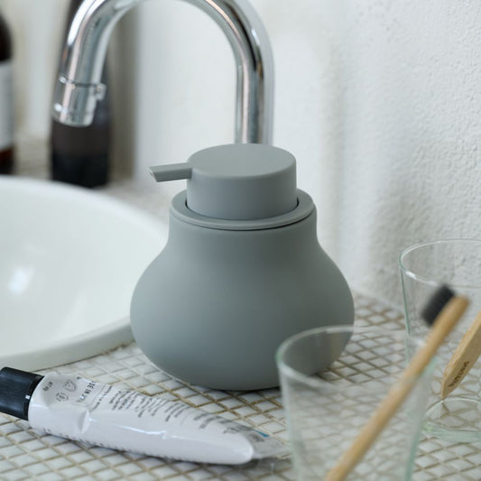 ぽってりした マットな質感のソープディスペンサー 泡タイプ