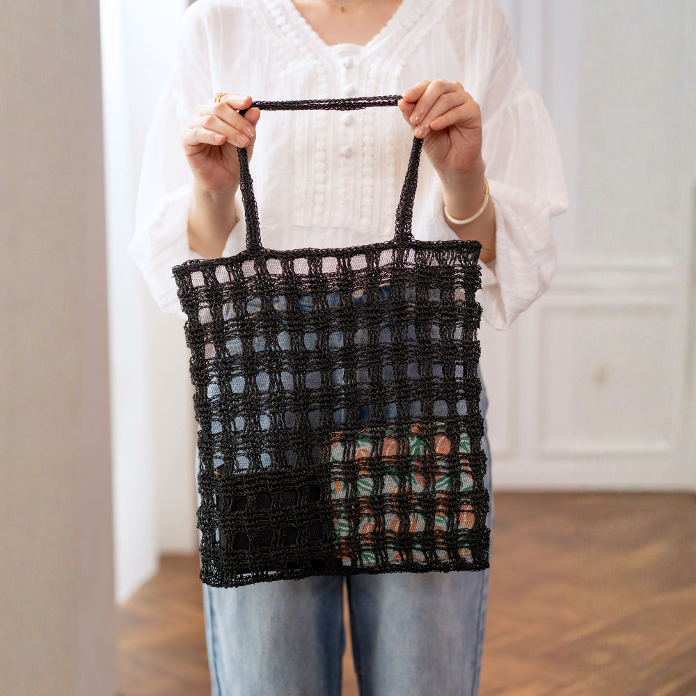 透かしクロシェのトートバッグ