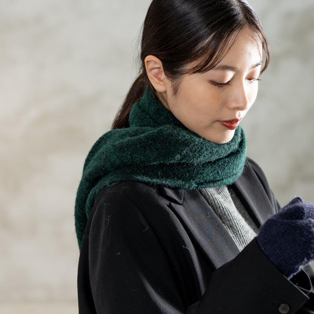【10月中旬頃入荷予定】アレンジ自在な三角ニットストール
