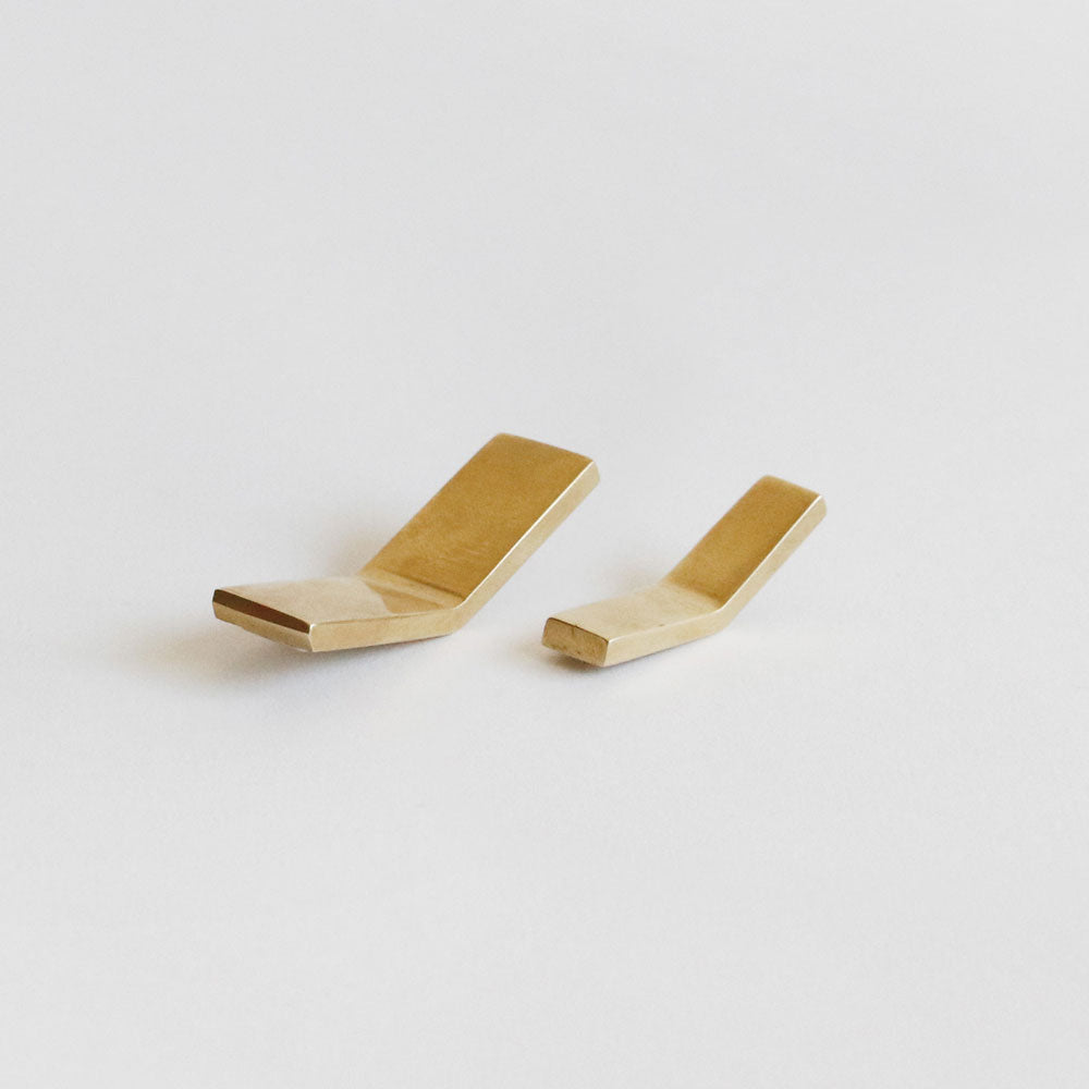 ＢＲＡＳＳ カーブ マグネット 2個入り