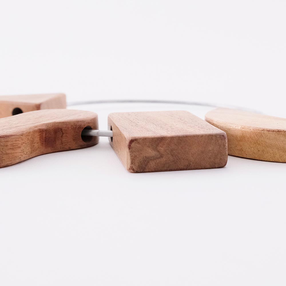 サイズが変えられる 木の鍋敷き