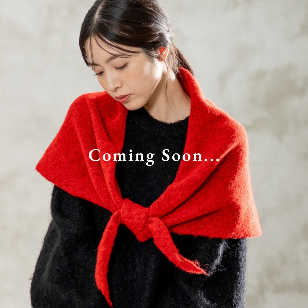 【10月中旬頃入荷予定】アレンジ自在な三角ニットストール